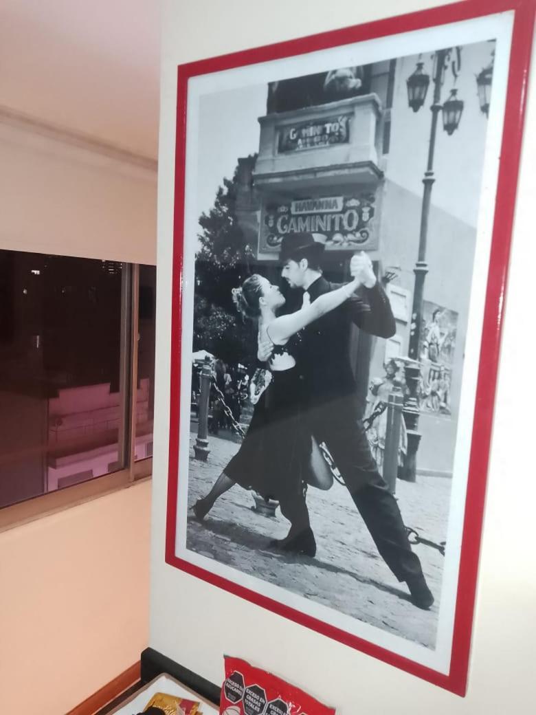 Apartamento 4 Ventanales sobre la Avenida Corrientes Ciudad Autónoma de Ciudad Autónoma de Buenos Aires Exterior foto
