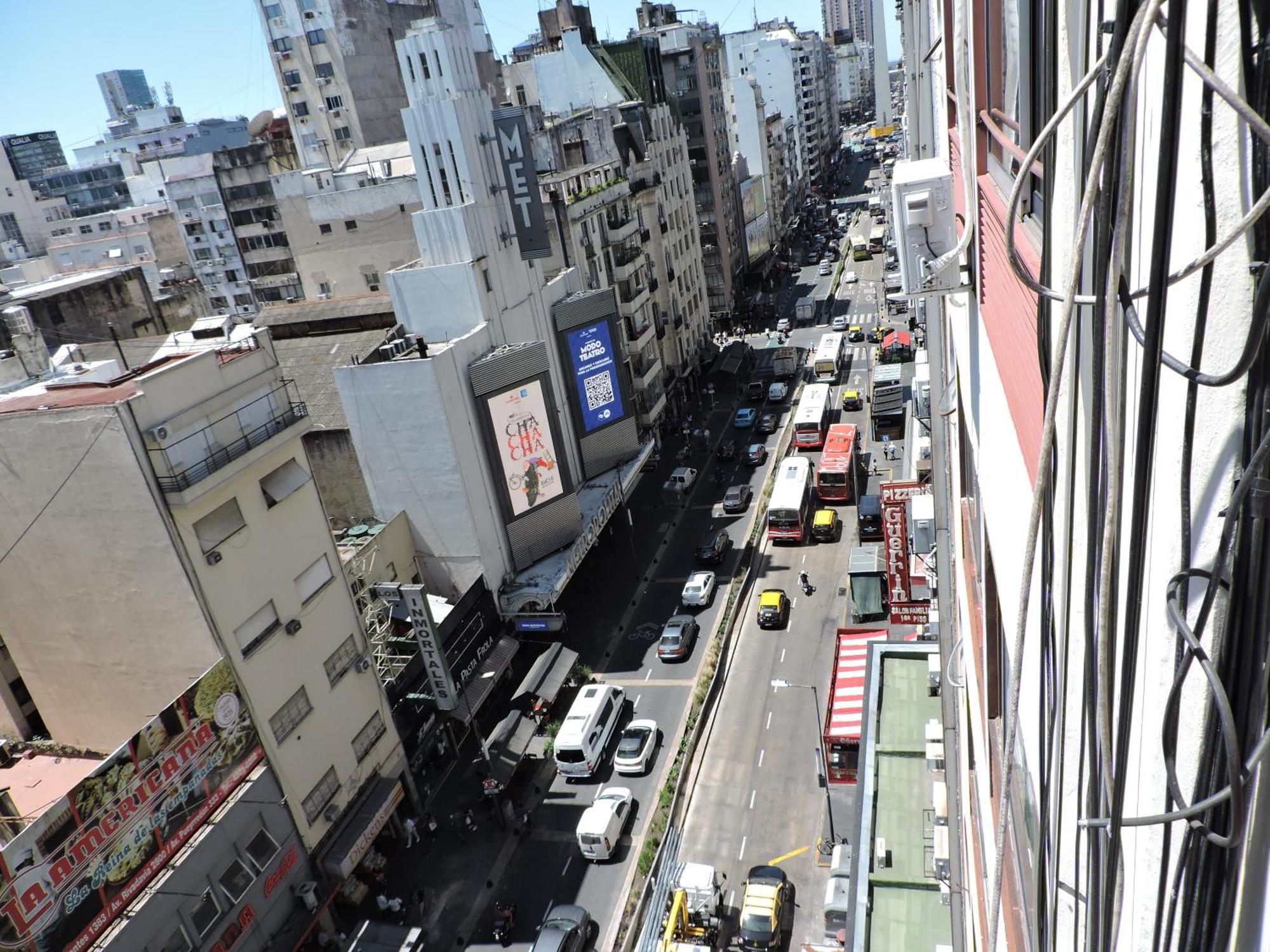 Apartamento 4 Ventanales sobre la Avenida Corrientes Ciudad Autónoma de Ciudad Autónoma de Buenos Aires Exterior foto